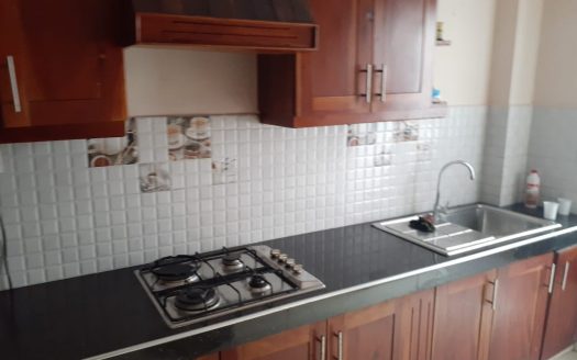 3 Bedrooms Apartment