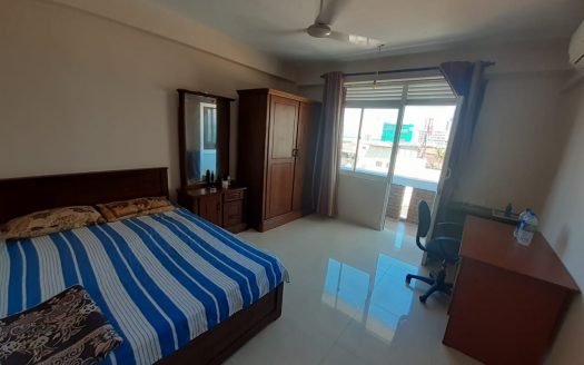 3 Bedrooms Apartment