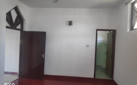 3 Bedrooms Apartment